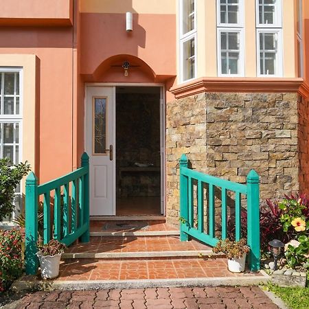 Charming Tagaytay Vacation Home Tagaytay City Екстер'єр фото